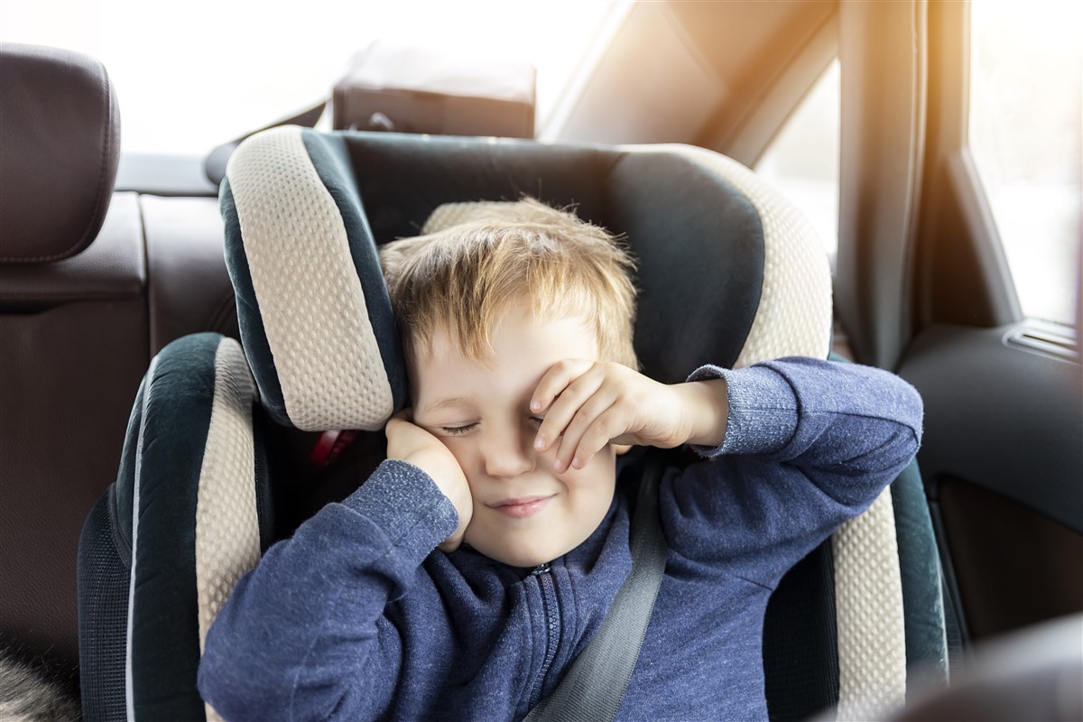 age pour réhausseur en voiture